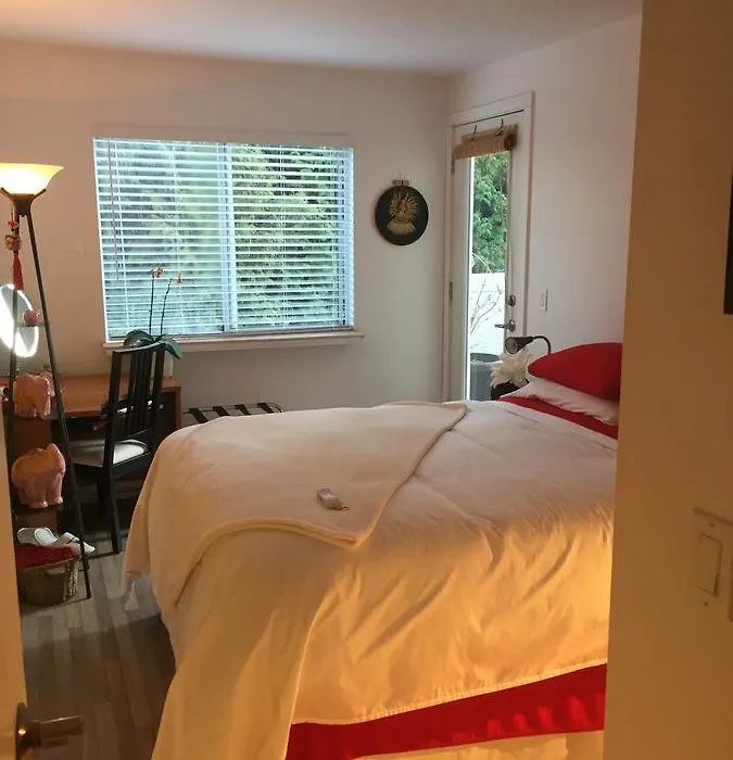 A Room At The Camelia Bed And Breakfast-1